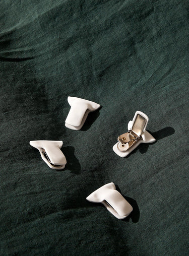 Duvet clips